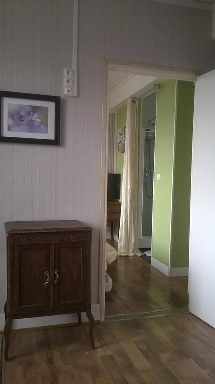 Entre Nous Hotel Rozoy-sur-Serre Bilik gambar